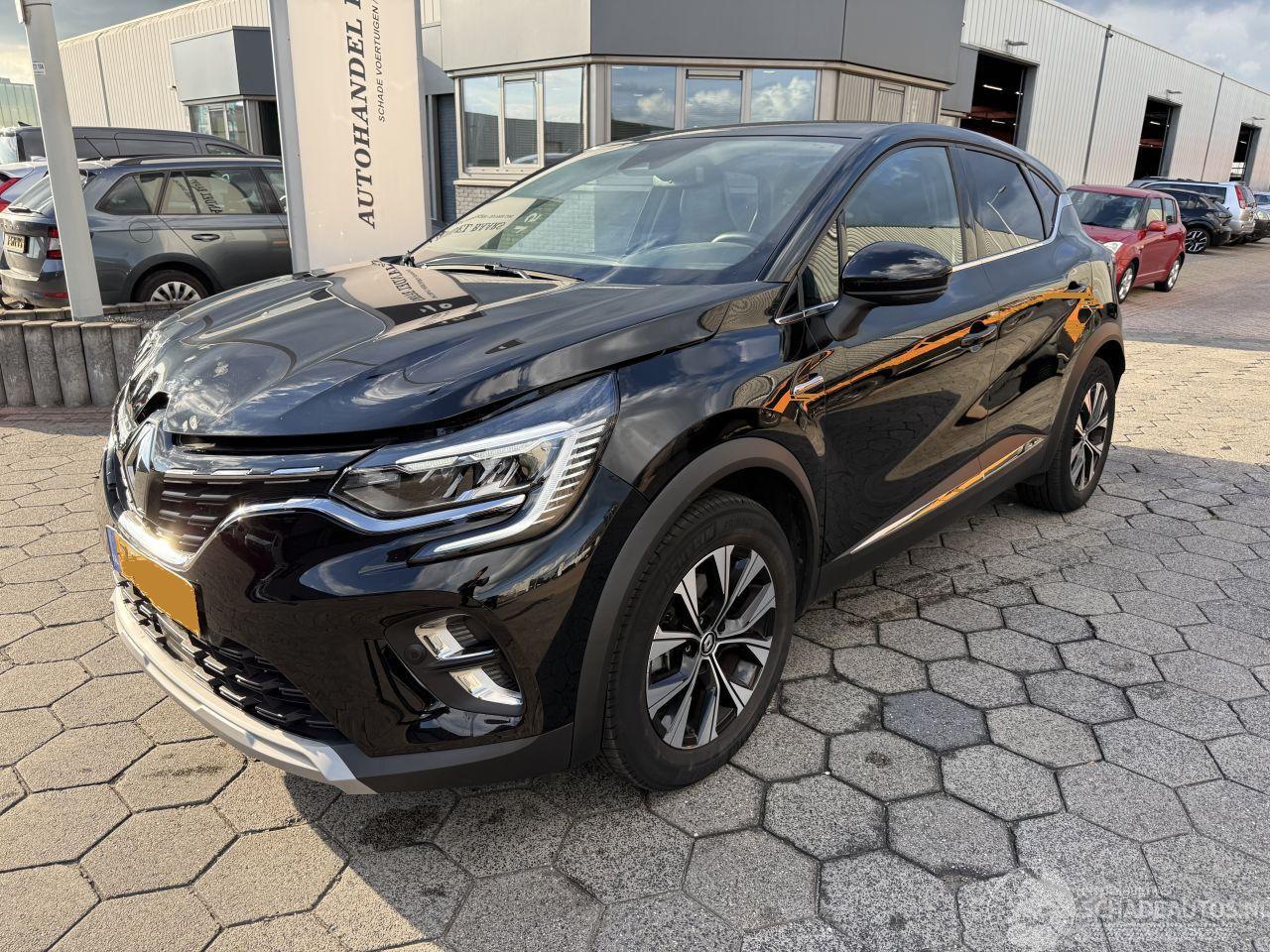 Renault Captur 1.6 E-Tech full hybrid 145 techno