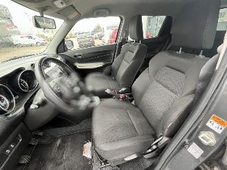 Suzuki Swift 1.2 Select Smart Hybrid picture 13