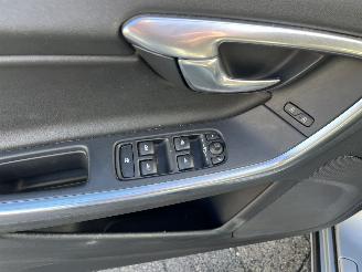 Volvo V-60 2.4 D6 AWD Plug-In Hybrid Summum picture 19