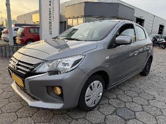 krockskadad bil auto Mitsubishi Space-star  2022/9