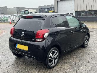 Peugeot 108 1.0 e-VTi Envy picture 6