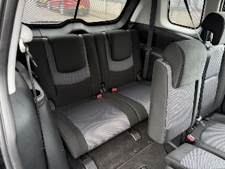 Mazda 5 1.8 Touring picture 17