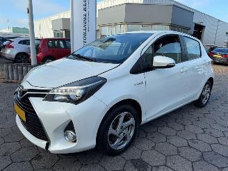 skadebil auto Toyota Yaris 1.5 Hybrid Lease 2015/1