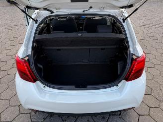 Toyota Yaris 1.5 Hybrid Lease picture 7