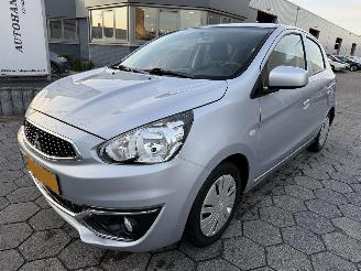 krockskadad bil auto Mitsubishi Space-star 1.0 Cool+ 2017/10