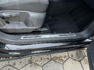 Volkswagen Tiguan 2.0 TSI 4Motion Highline Business R picture 16