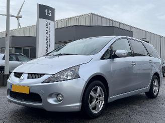 krockskadad bil auto Mitsubishi Grandis 2.4-16V Intense 6p. 2004/7