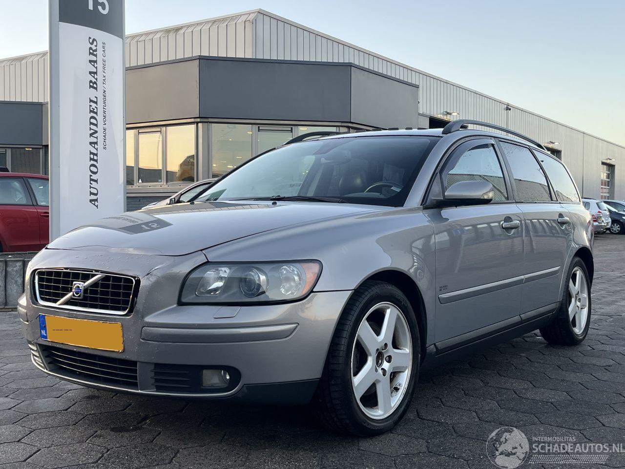 Volvo V-50 2.4i Summum