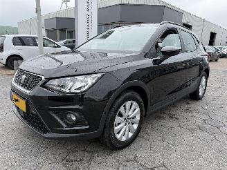 Voiture accidenté Seat Arona 1.0 TSI Style Business Intense 2021/1