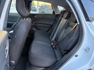 Renault Captur 1.6 E-Tech Hybrid 145 Zen picture 15