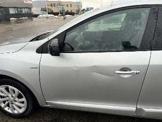 Renault Mégane Estate 1.2 TCe Limited picture 8