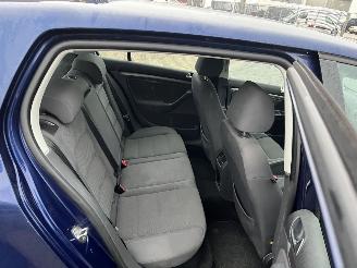 Volkswagen Golf 1.6 FSI Comfortline Business picture 10