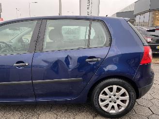 Volkswagen Golf 1.6 FSI Comfortline Business picture 8