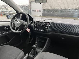 Volkswagen Up! 1.0 BMT up! beats picture 13
