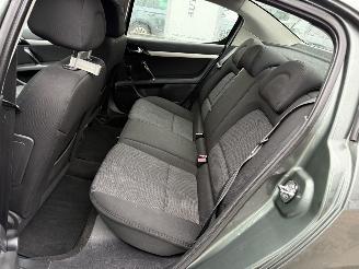 Peugeot 407 1.8 SR picture 10