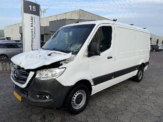 krockskadad bil bedrijf Mercedes Sprinter 314 2.2 CDI L2H2 DC EURO VI-D 2019/1