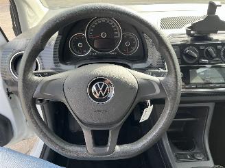 Volkswagen Up! 1.0 picture 18