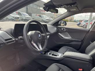 BMW 1-serie 120 picture 14