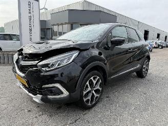 Avarii autoturisme Renault Captur Automaat 1.3 TCe Initiale Paris 2019/11
