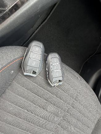 Peugeot 208 1.2 PureTech Active picture 21