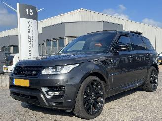 Damaged car Land Rover Range Rover sport 3.0 TDV6 HSE Dynamic PANO AUTOMAAT 2016/1