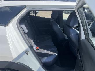Peugeot e-2008 EV Allure 50 kWh picture 10