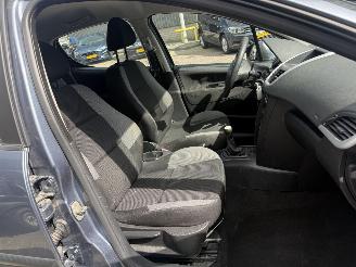 Peugeot 207 1.4 VTi Cool \'n Blue picture 15