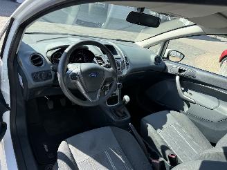 Ford Fiesta 1.25 Titanium picture 16