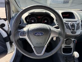 Ford Fiesta 1.25 Titanium picture 17