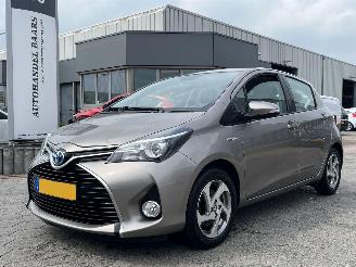 Schadeauto Toyota Yaris 1.5 Hybrid Lease 2014/11