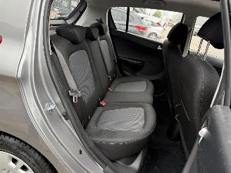 Hyundai I-20 1.2i First Edition picture 13