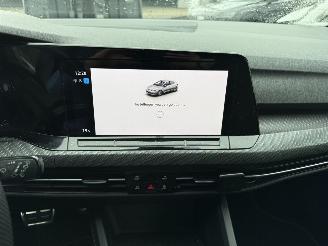 Volkswagen Golf 1.5 eTSI R-Line picture 18