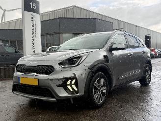 Vaurioauto  passenger cars Kia Niro 1.6 GDi PHEV ExecutiveLine 2021/9