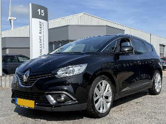 Vaurioauto  passenger cars Renault Scenic 1.3 TCe Limited 7persoons AUTOMAAT 2019/9