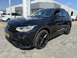 Vaurioauto  passenger cars Volkswagen Tiguan 1.4 TSI AUTOMAAT eHybrid R-Line Business+ 2021/4