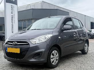 Vaurioauto  passenger cars Hyundai I-10 1.0 i-Drive Cool 2014/1