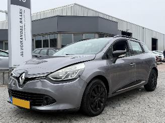 Schadeauto Renault Clio Estate 0.9 TCe Expression 2014/6