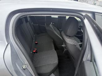 Peugeot 208 1.2 PureTech Active picture 9