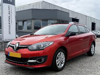 Coche accidentado Renault Mégane Estate 1.2 TCe Limited 2016/6