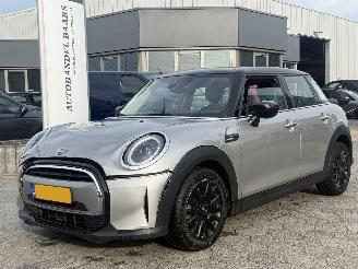 Coche accidentado Mini Cooper 1.5 Cooper Camden Edition AUTOMAAT 2024/1