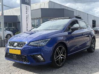 krockskadad bil auto Seat Ibiza 1.0 TSI FR PANO  Intense 2018/1
