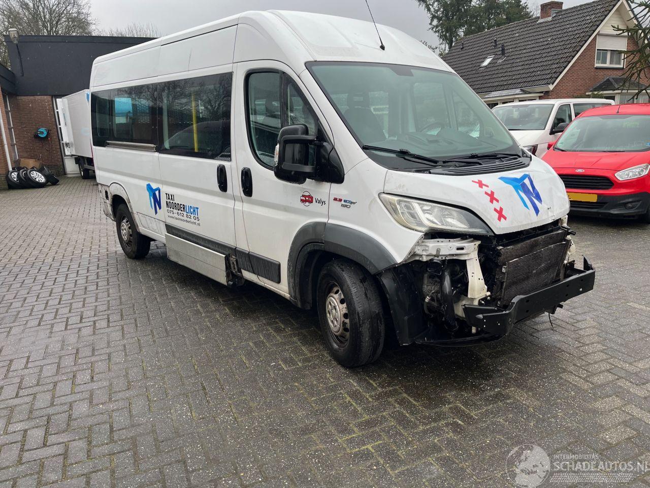 Fiat Ducato 2.3 MULTIJET MAXI PKW 9 PERSOONS+ROLSTOELLIFT