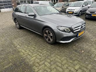 Schadeauto Mercedes E-klasse E-klasse 220 d Ambition Estate automaat  Amg 2017/9