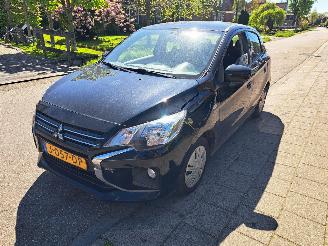 krockskadad bil auto Mitsubishi Space-star 1.0 cool+ 2020/6