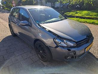 damaged passenger cars Volkswagen Golf 1.4TSI automaat highline 2012/3
