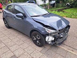Mazda 2 1.5i cent line picture 2