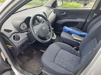 Hyundai I-10 1.1 dynemic cool picture 3