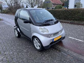 Schadeauto Smart City-Coupé Smart & Pure 2000/1
