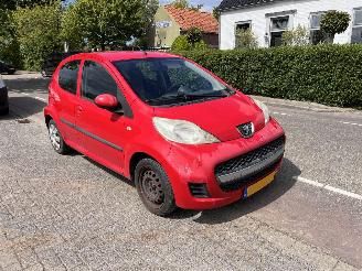 krockskadad bil auto Peugeot 107 1.0-12V 2010/6