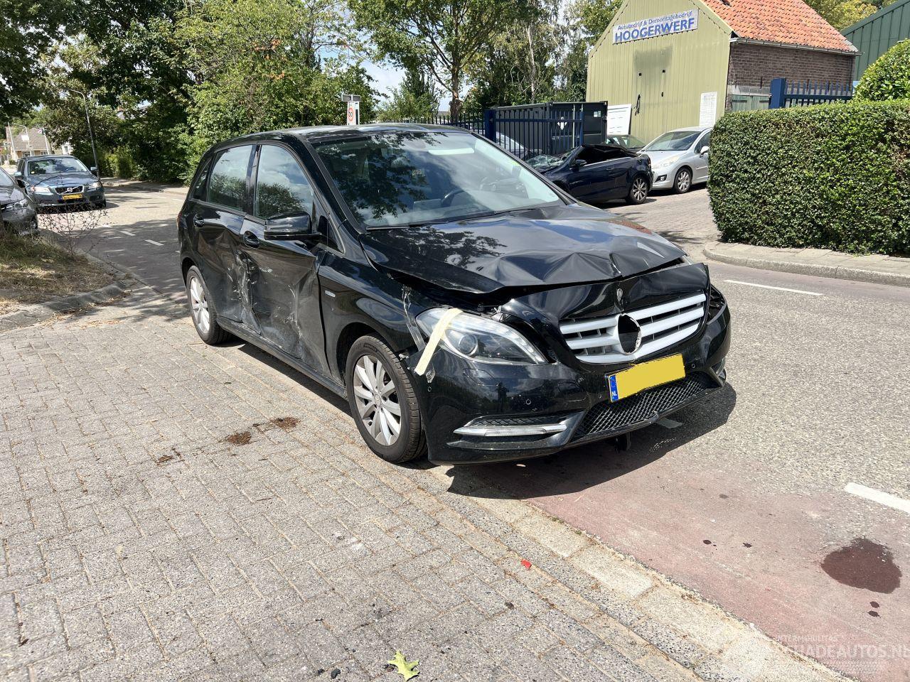 Mercedes B-klasse 180 Ambition